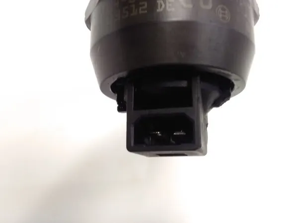 Iniettore carburante Volkswagen Caddy 2007 image 5