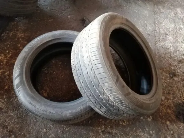 VW Passat B6 achterbakrooster OEM 23550R17 image 2