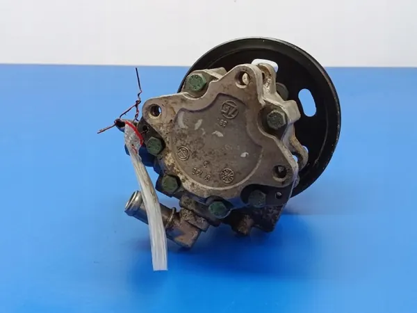 Bomba de direção VW Passat B5 1.9TDI OEM 8D0145156T image 5