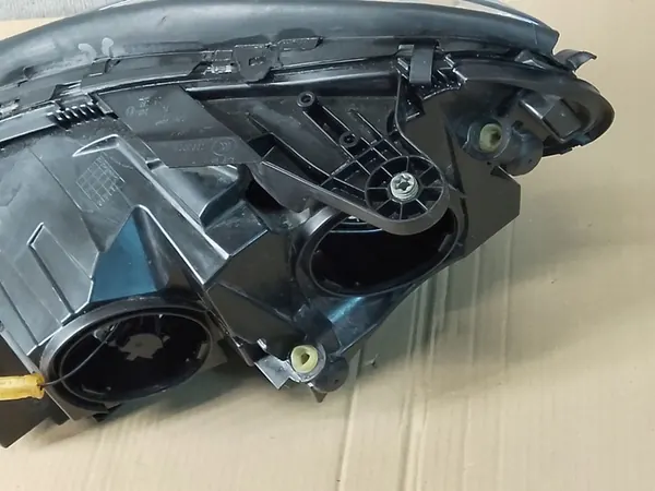 MERCEDES C-KLASA W204 LIFT 11-14 RECHTER KOPLAMP EUR. A2048205059 image 8