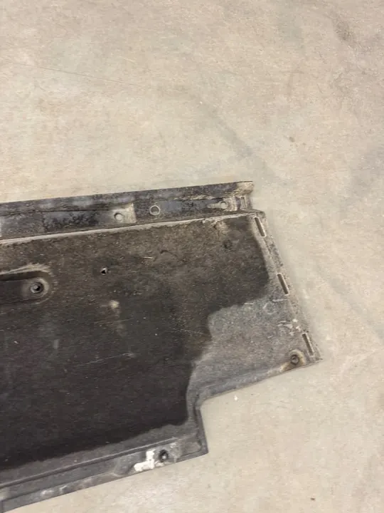 Nedre Höger Skydd Audi A6 C7 OEM 4G0825208 image 9