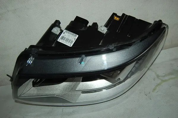 VW T5 LIFT XENON Farol Esquerdo 2011-2015 image 4