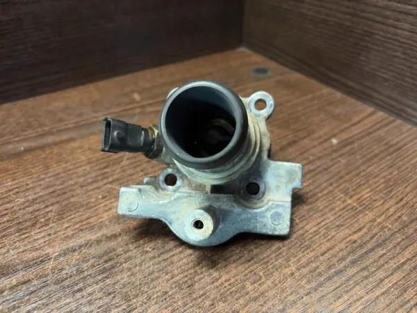 Iveco Daily 2.3 HPI termostatventil OEM 504387382 image 3