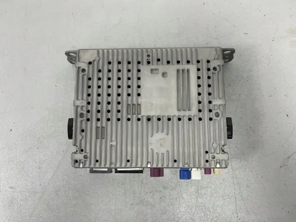 Unidade principal BMW 5 G30 OEM 65125A8F4B4 - Usado image 2