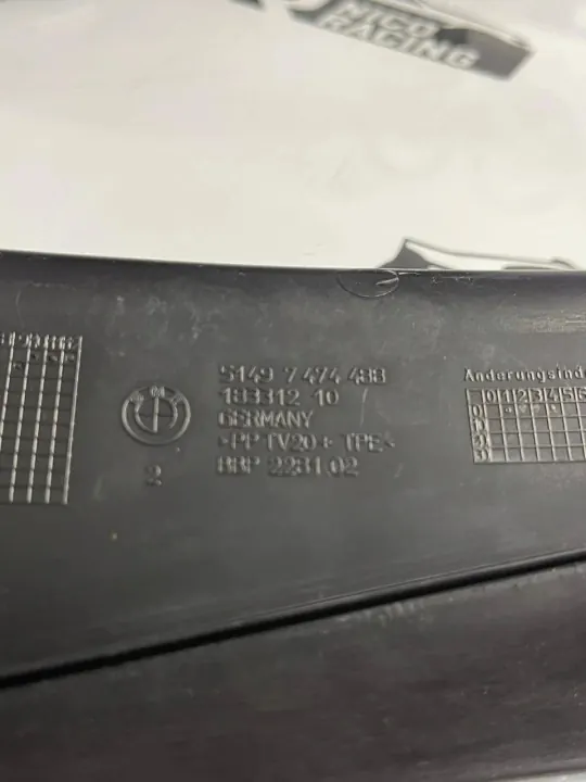 BMW 4 F32 F82 Strålkastarskydd OEM 51497474487 51497474488 image 4