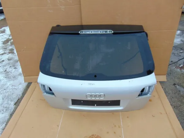 Hayon avec vitre Audi A3 8P Lift 5 portes OEM image 2