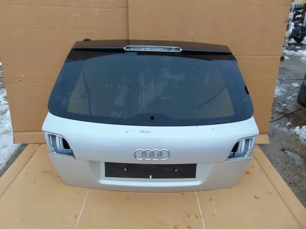 Hayon avec vitre Audi A3 8P Lift 5 portes OEM image 3