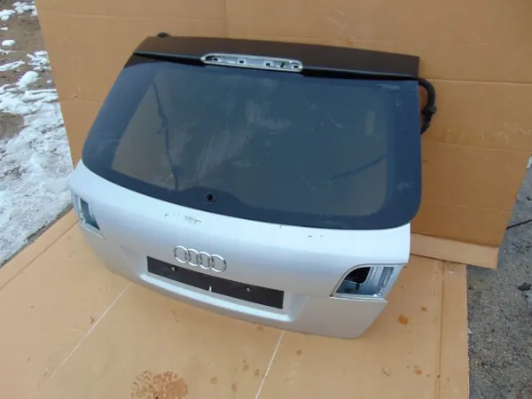Hayon avec vitre Audi A3 8P Lift 5 portes OEM image 6