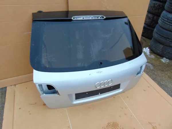 Hayon avec vitre Audi A3 8P Lift 5 portes OEM image 7