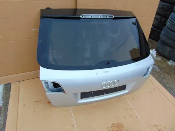 Hayon avec vitre Audi A3 8P Lift 5 portes OEM image 8