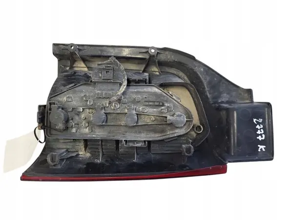 Soporte de lámpara trasera izquierda Volkswagen T5 2004-2015 image 3