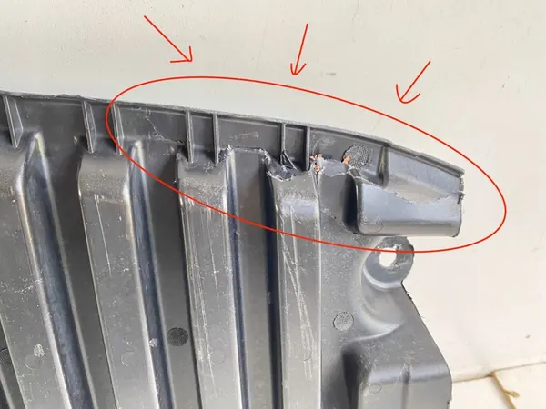 Motoröverdrag Mercedes C-Class 206 W206 AMG image 7