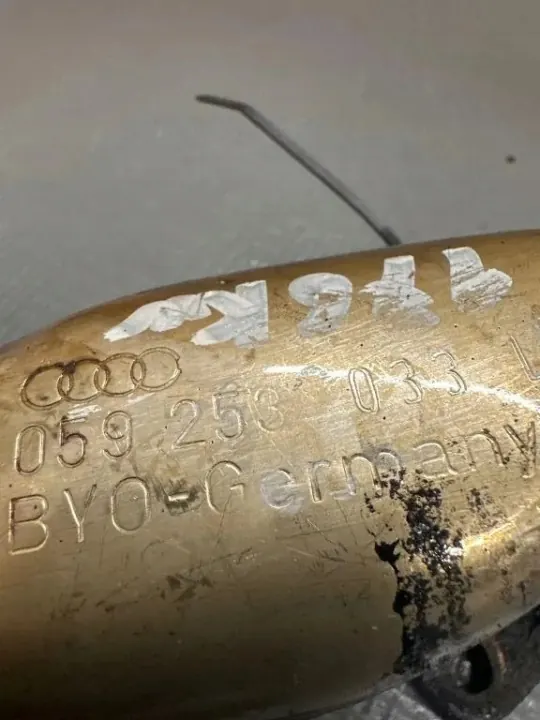 Colector de escape OEM 059253033 Audi A6 3.0L Diésel image 3