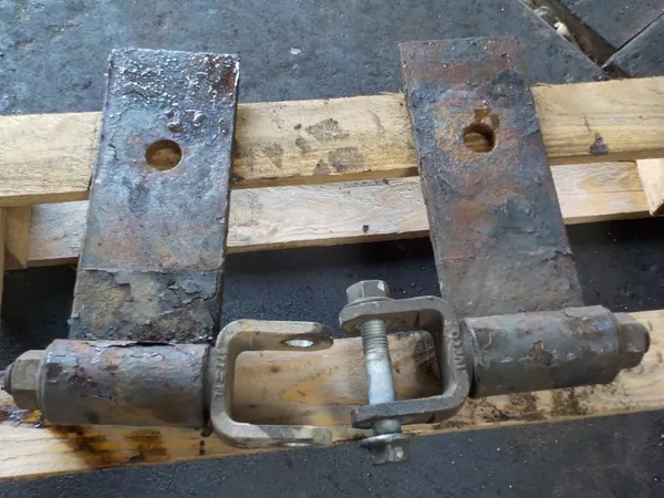 Support de ressort avant IVECO STRALIS HI-WAY EURO 6 OEM 7955N image 1