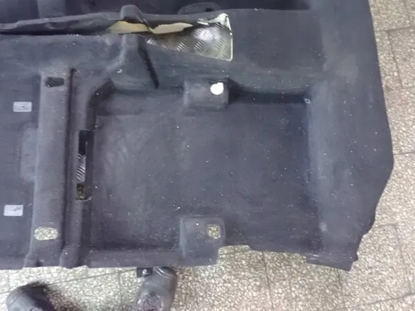 Fußmatte KIA Sportage OEM 84260F1000WK - Gebraucht image 3