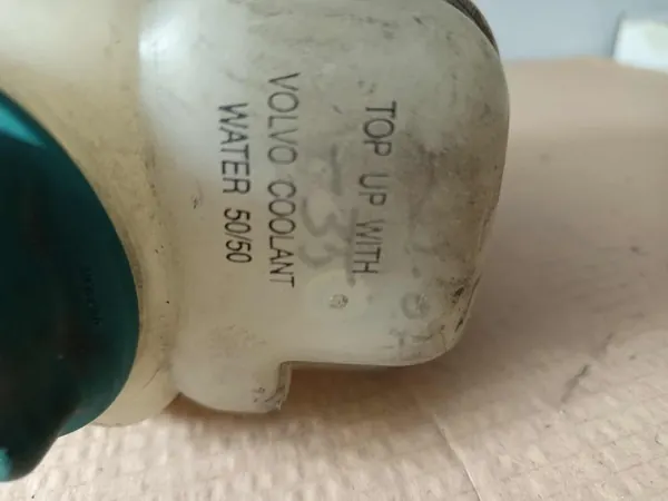 VOLVO S60 S80 V70 XC90 Ausdehnungsbehälter 30741973/ME image 4