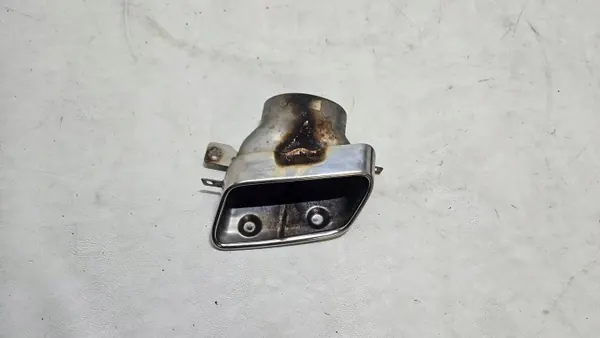 Tubo de escape trasero izquierdo OEM A20749019 Mercedes image 2