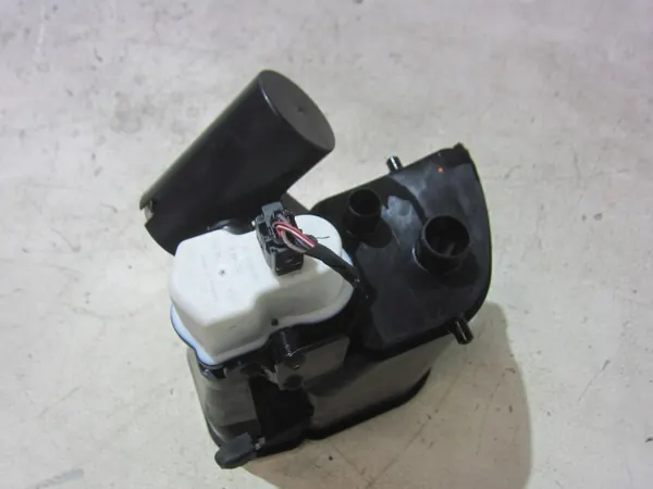 BMW 5 F10 N52 actief koolfilter OEM 16137309989 image 7