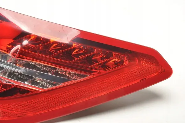 MERCEDES W207 3.0 CDI Rechter Achterlicht A2079060258 image 4