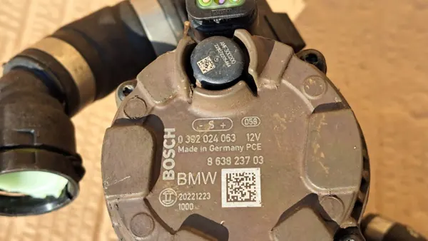 Wasserpumpe OEM 863823703 für MINI COOPER SE image 3