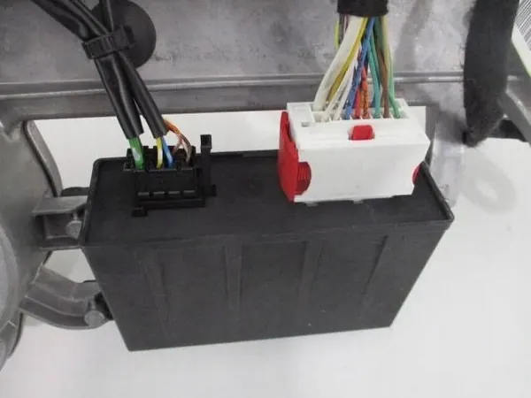 Mécanisme électrique de hayon OEM 9687913180 pour Citroen C5 image 5
