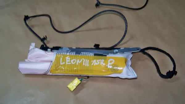 Seat Leon III höger sitskudde OEM 5G0880242B image 2
