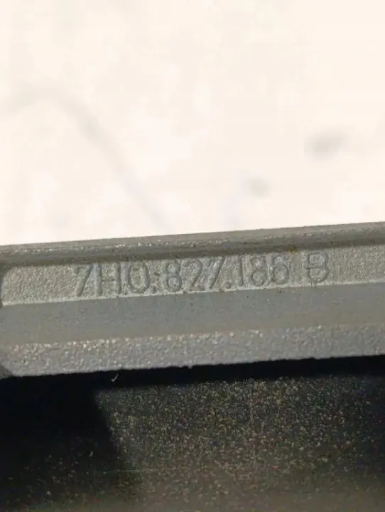 Poignée intérieure avant gauche OEM 7HO827188B VW image 3