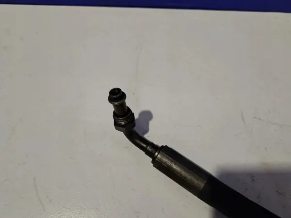 Mercedes-Benz Öleinfüllrohr OEM A220466381 - Gebraucht image 3