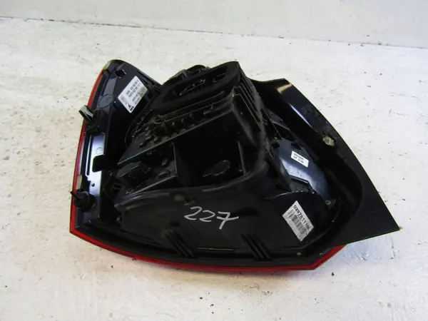 VW Polo V Lift Luz Trasera Derecha 6C0945096M image 7