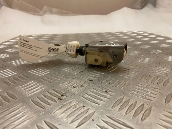 Moteur de réglage de siège Mitsubishi Outlander image 8