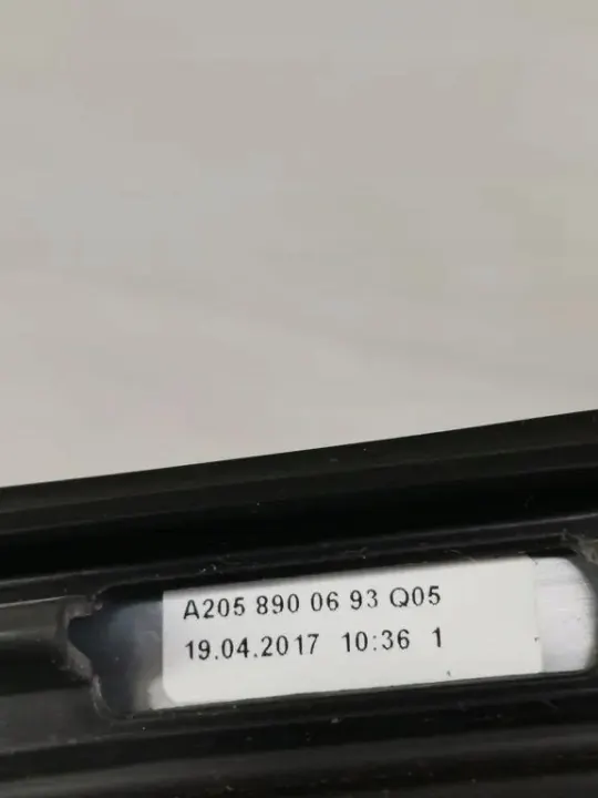 Asidero trasero izquierdo OEM A2058900693 Mercedes C W205 image 9