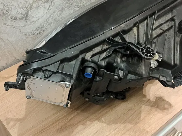 VOLVO S60 III V60 II VASEN ETU LED-VALO image 4