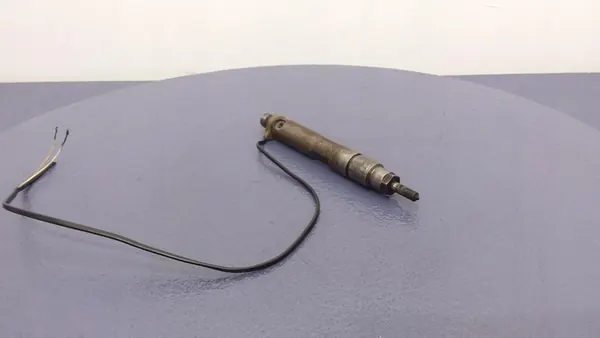 Iniettore VW LT 35 2.5 TDI 074130202Q image 2