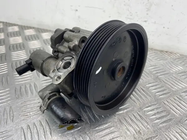 Servostyrningspump Mercedes W204 M271 A0064664301 image 2