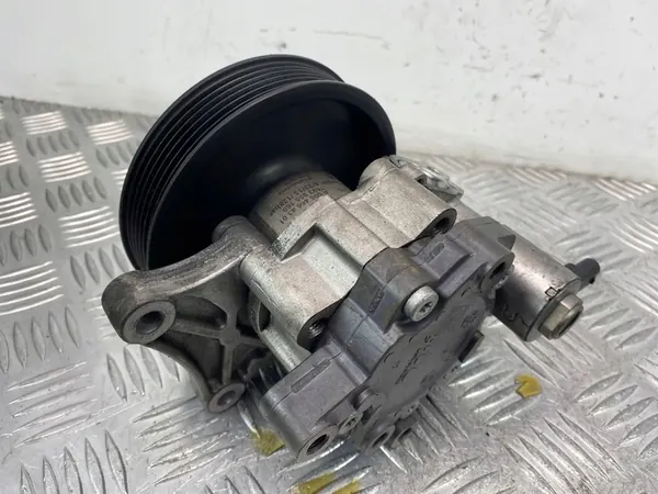 Servostyrningspump Mercedes W204 M271 A0064664301 image 4