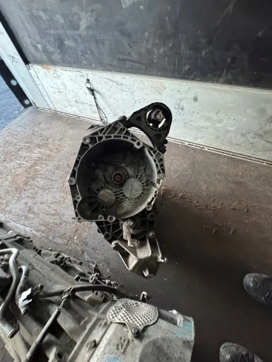 Versnellingsbakdeksel Opel Astra K 1.6 CDTI OEM 55590757 image 8