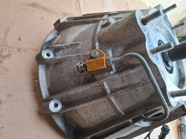 Carcaça da embraiagem OEM 208102 para Ferrari 612 Scaglietti image 6