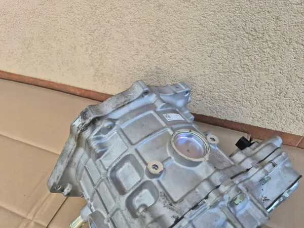 Motor elétrico híbrido usado OEM 290C06UM0A para Nissan image 8