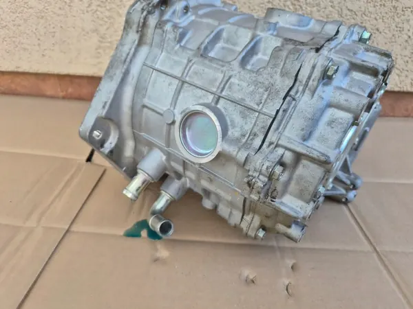 Motor elétrico híbrido usado OEM 290C06UM0A para Nissan image 9