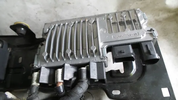 Module Condensateur Start-Stop Citroen OEM 9802096780 image 3