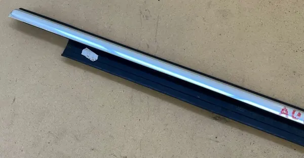 Audi Q3 8U 11-18 Chrom Türleiste Hinten Links 8U0853763 image 3