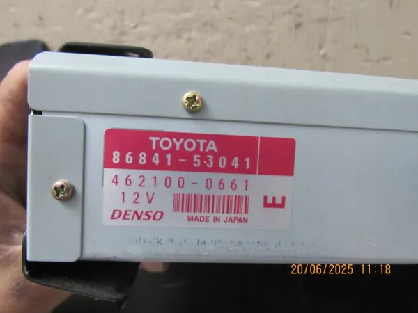 Mudador CD Toyota usado OEM 86841-53041 Avensis image 3