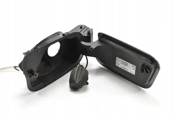 Bränsletanklock Audi A3 S3 IV 2021 OEM 8Y4809906 image 7