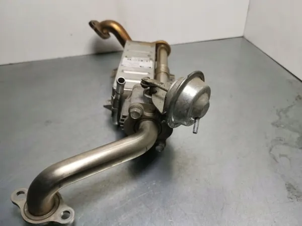 Refroidisseur EGR Toyota OEM FBZ6840 pour Avensis T270 image 4