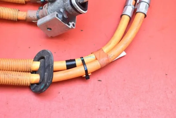 Tesla Korkeajännitekaapelit OEM 1022565-10-F image 4