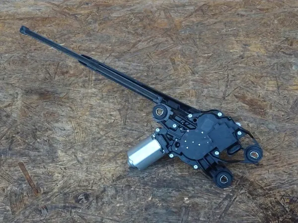 GOLF VI HB Rear Wiper Arm Motor Set 5K6955711B image 2