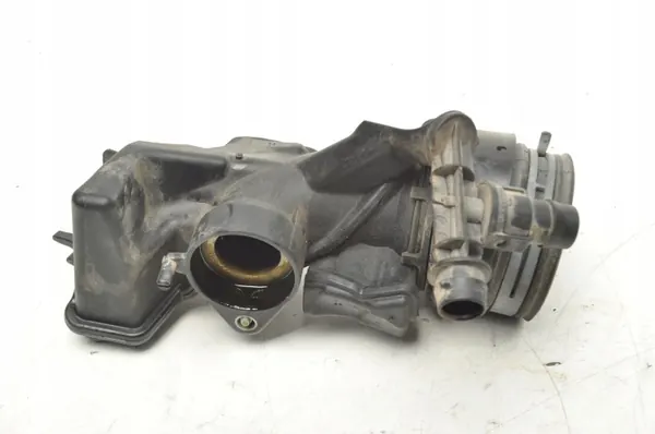 Ilmanottoletku OEM 04C129654A VW T-Rocille image 4