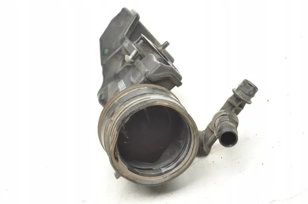 Ilmanottoletku OEM 04C129654A VW T-Rocille image 6