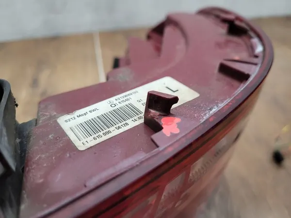 Mercedes E W212 LIFT KOMBI Linker Achterlicht image 10