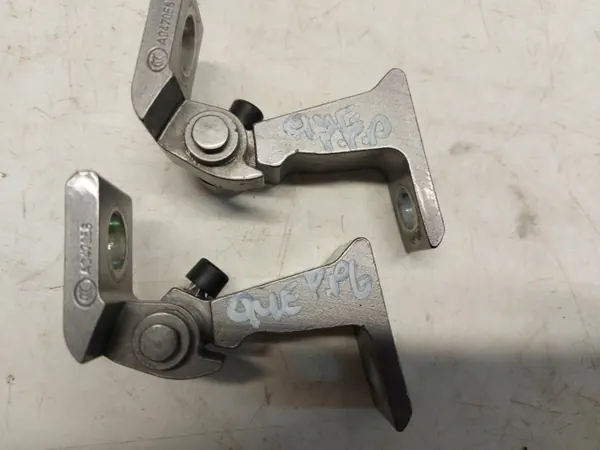 AUDIQ4ETRONZAWPP Charnière Porte - Avant Droit image 3
